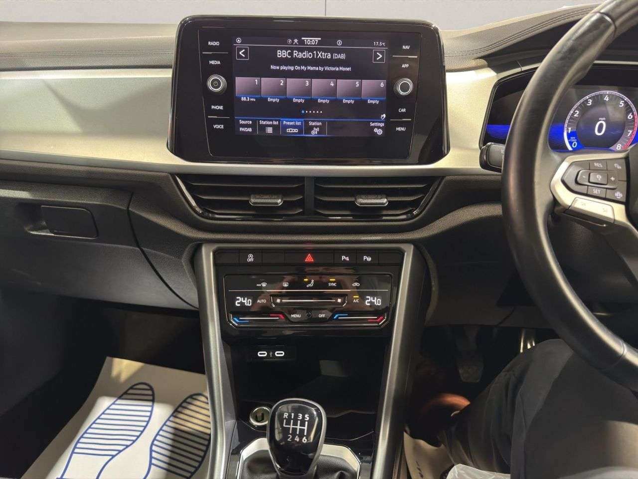 2023 VOLKSWAGEN T-ROC 2023 VOLKSWAGEN T-ROC