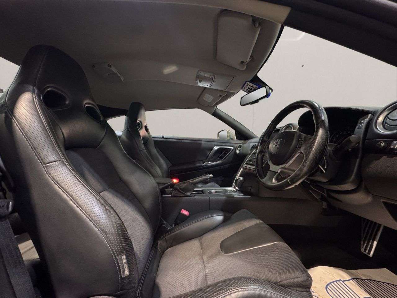 2009 NISSAN GT-R 2009 NISSAN GT-R
