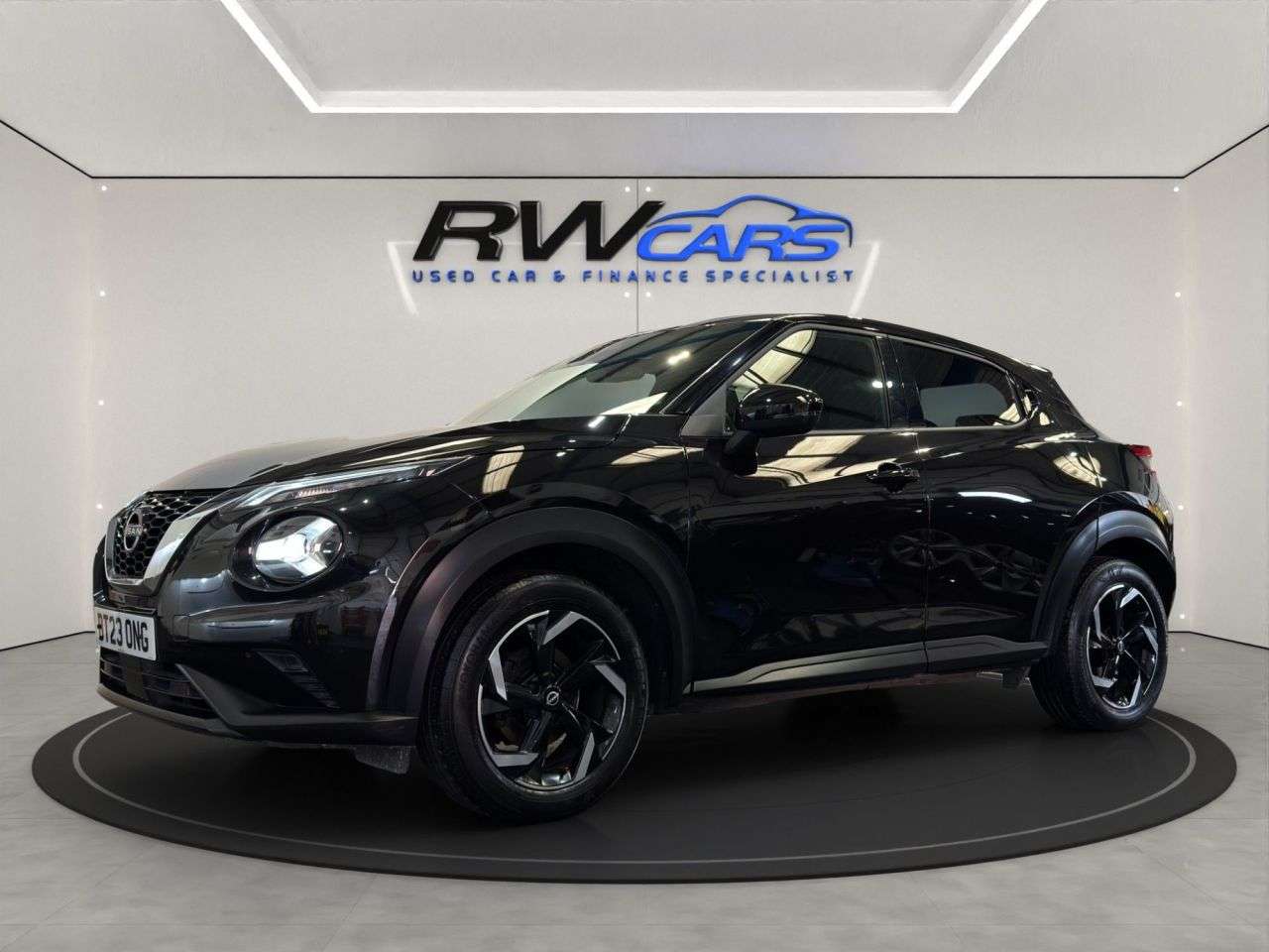 A 2023 NISSAN JUKE 1.0 DIG-T N-Connecta SUV 5dr Petrol Manual Euro 6 (s/s) (114 ps) A 2023 NISSAN JUKE 1.0 DIG-T N-Connecta SUV 5dr Petrol Manual Euro 6 (s/s) (114 ps)