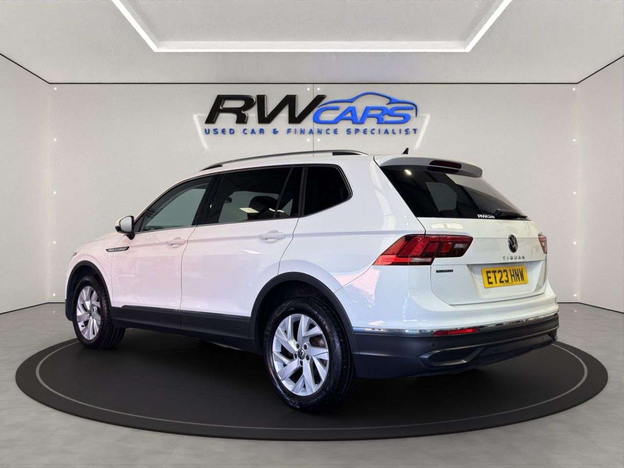 A 2023 VOLKSWAGEN TIGUAN ALLSPACE 1.5 TSI Life SUV 5dr Petrol DSG Euro 6 (s/s) (150 ps) A 2023 VOLKSWAGEN TIGUAN ALLSPACE 1.5 TSI Life SUV 5dr Petrol DSG Euro 6 (s/s) (150 ps)