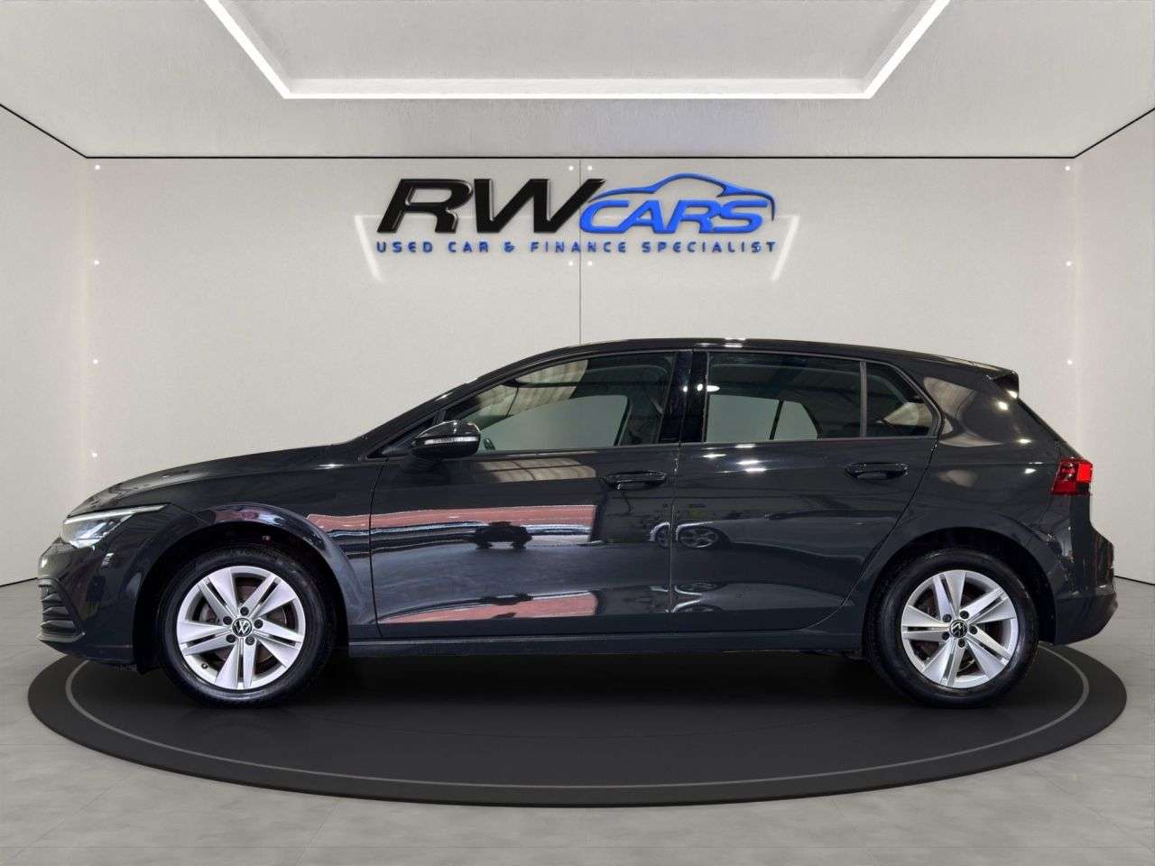 A 2023 VOLKSWAGEN GOLF 1.5 eTSI MHEV Life Hatchback 5dr Petrol Hybrid DSG Euro 6 (s/s) (150 ps) A 2023 VOLKSWAGEN GOLF 1.5 eTSI MHEV Life Hatchback 5dr Petrol Hybrid DSG Euro 6 (s/s) (150 ps)