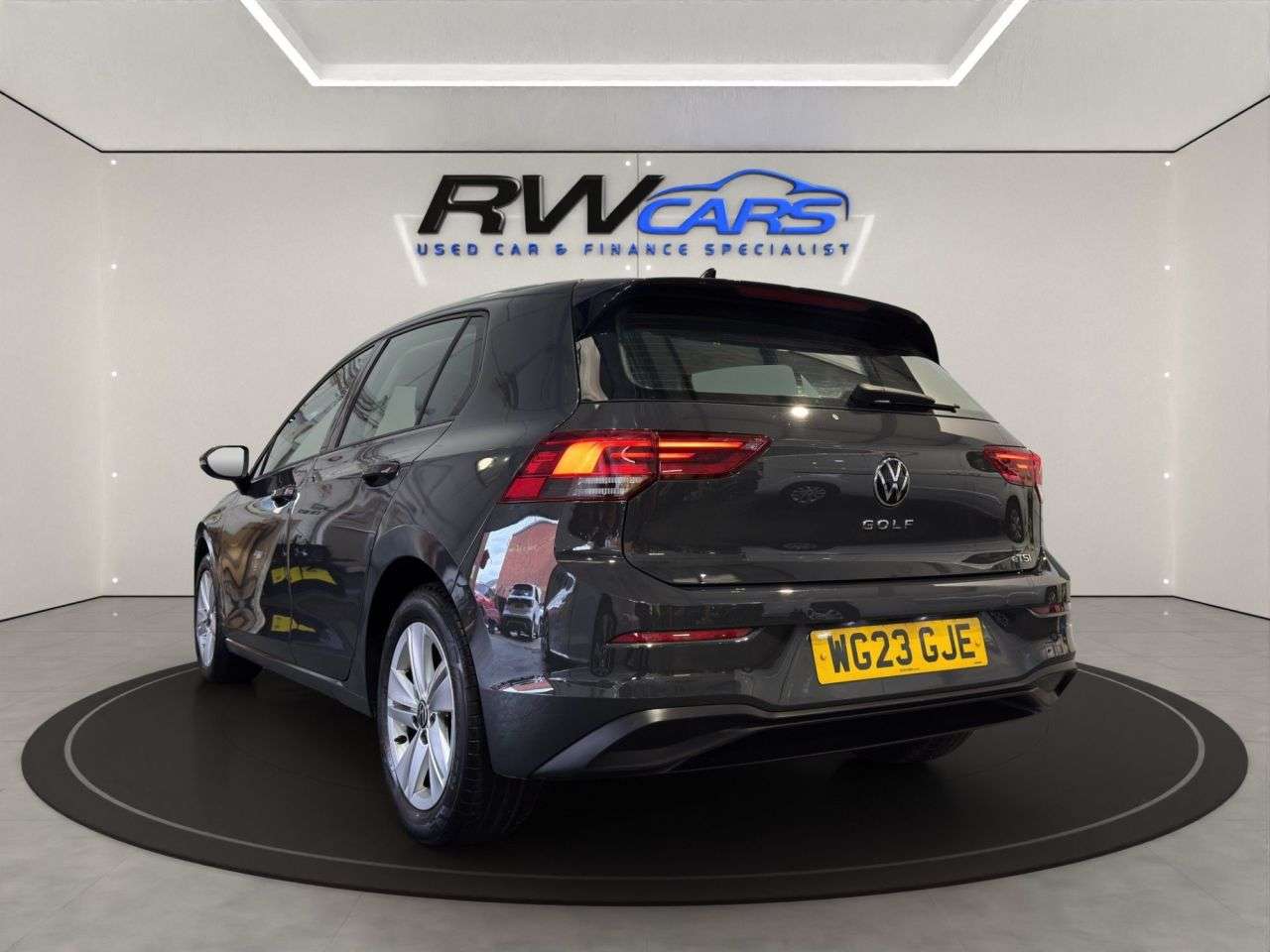 A 2023 VOLKSWAGEN GOLF 1.5 eTSI MHEV Life Hatchback 5dr Petrol Hybrid DSG Euro 6 (s/s) (150 ps) A 2023 VOLKSWAGEN GOLF 1.5 eTSI MHEV Life Hatchback 5dr Petrol Hybrid DSG Euro 6 (s/s) (150 ps)