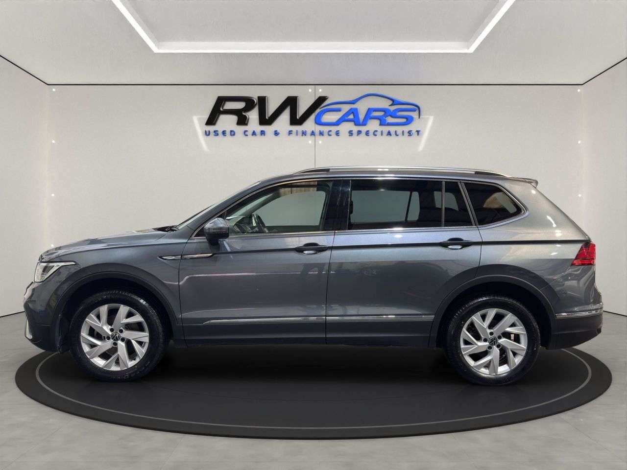 A 2023 VOLKSWAGEN TIGUAN ALLSPACE 1.5 TSI Life SUV 5dr Petrol DSG Euro 6 (s/s) (150 ps) A 2023 VOLKSWAGEN TIGUAN ALLSPACE 1.5 TSI Life SUV 5dr Petrol DSG Euro 6 (s/s) (150 ps)
