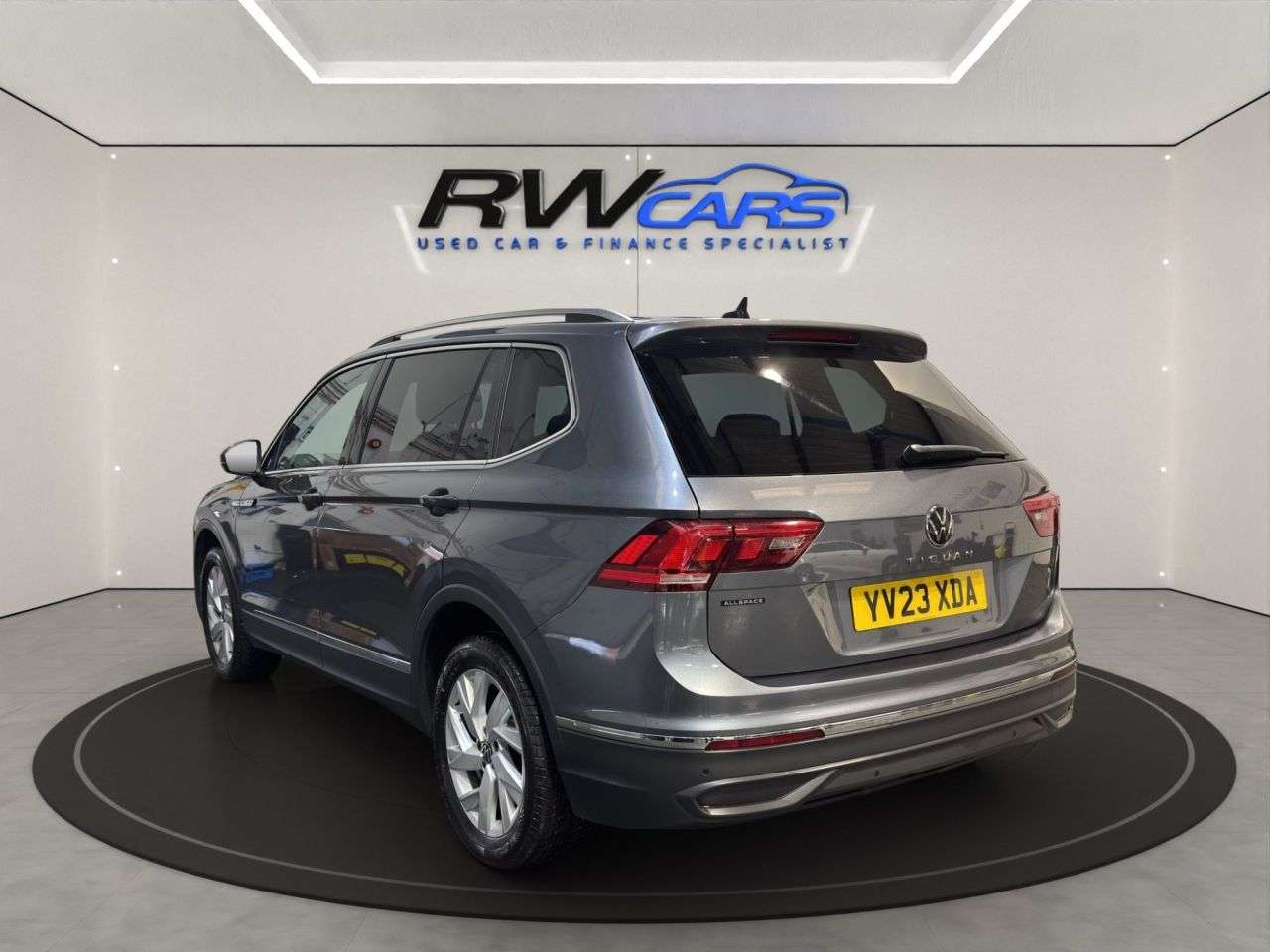 A 2023 VOLKSWAGEN TIGUAN ALLSPACE 1.5 TSI Life SUV 5dr Petrol DSG Euro 6 (s/s) (150 ps) A 2023 VOLKSWAGEN TIGUAN ALLSPACE 1.5 TSI Life SUV 5dr Petrol DSG Euro 6 (s/s) (150 ps)