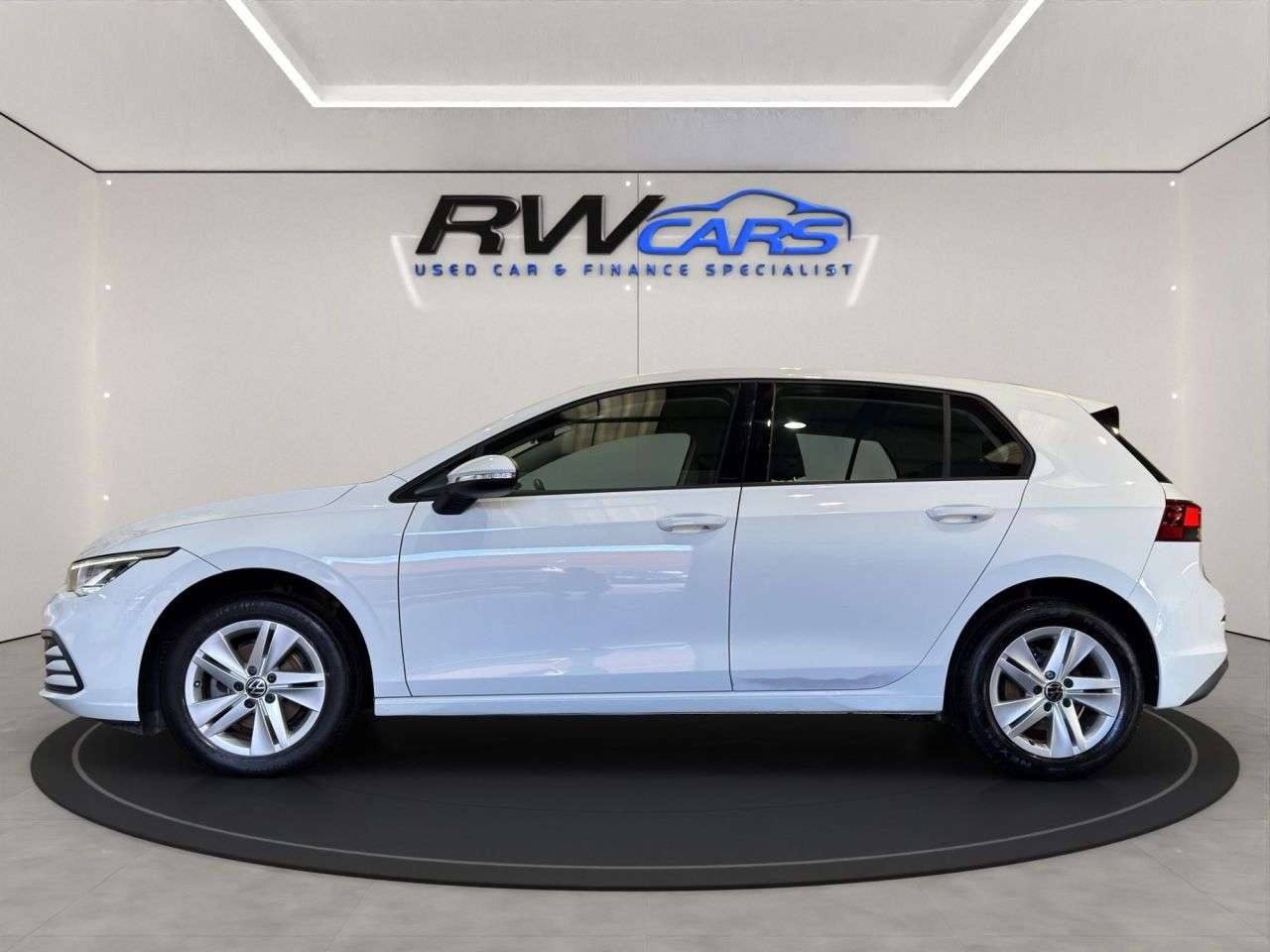A 2022 VOLKSWAGEN GOLF 1.0 TSI Life Hatchback 5dr Petrol Manual Euro 6 (s/s) (110 ps) A 2022 VOLKSWAGEN GOLF 1.0 TSI Life Hatchback 5dr Petrol Manual Euro 6 (s/s) (110 ps)