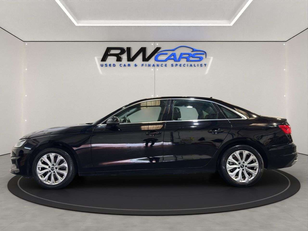 A 2022 AUDI A4 2.0 TFSI 35 Technik Saloon 4dr Petrol S Tronic Euro 6 (s/s) (150 ps) A 2022 AUDI A4 2.0 TFSI 35 Technik Saloon 4dr Petrol S Tronic Euro 6 (s/s) (150 ps)