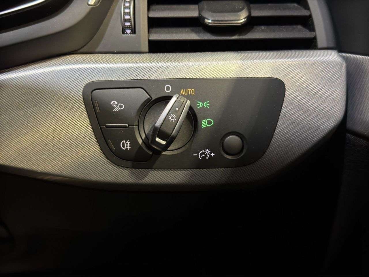 2022 AUDI A4 2022 AUDI A4