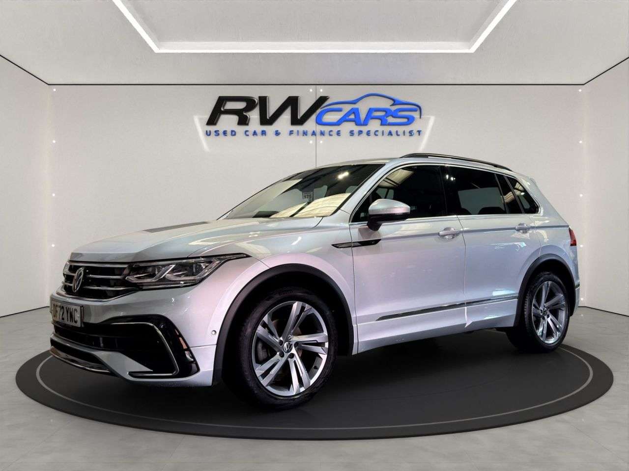 A 2023 VOLKSWAGEN TIGUAN 1.5 TSI R-Line Edition SUV 5dr Petrol DSG Euro 6 (s/s) (150 ps) A 2023 VOLKSWAGEN TIGUAN 1.5 TSI R-Line Edition SUV 5dr Petrol DSG Euro 6 (s/s) (150 ps)