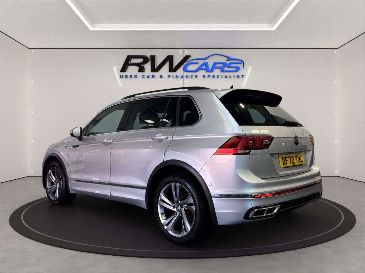 A 2023 VOLKSWAGEN TIGUAN 1.5 TSI R-Line Edition SUV 5dr Petrol DSG Euro 6 (s/s) (150 ps) A 2023 VOLKSWAGEN TIGUAN 1.5 TSI R-Line Edition SUV 5dr Petrol DSG Euro 6 (s/s) (150 ps)