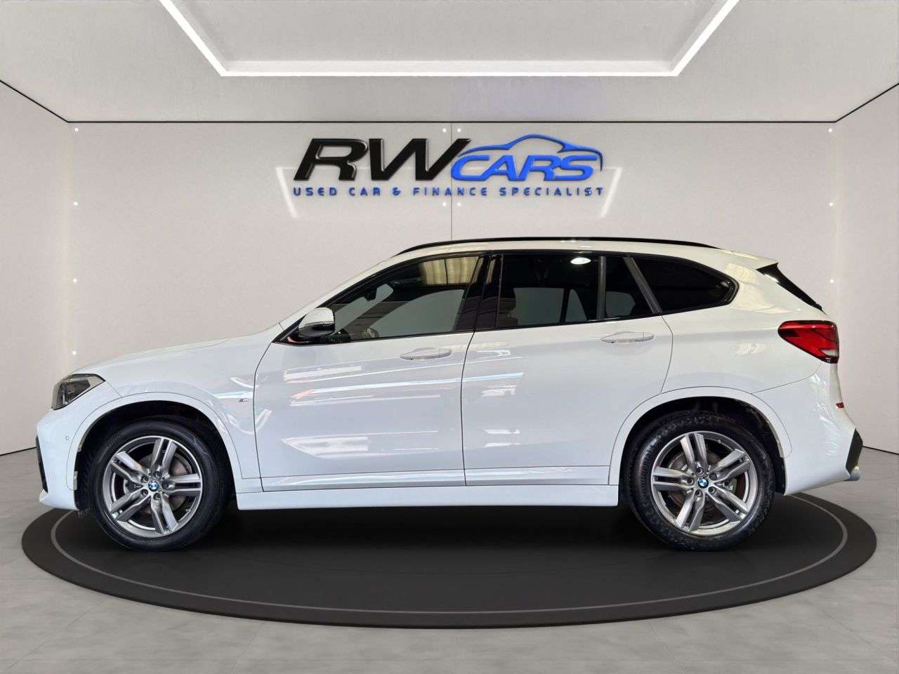 A 2022 BMW X1 1.5 18i M Sport SUV 5dr Petrol DCT sDrive Euro 6 (s/s) (136 ps) A 2022 BMW X1 1.5 18i M Sport SUV 5dr Petrol DCT sDrive Euro 6 (s/s) (136 ps)