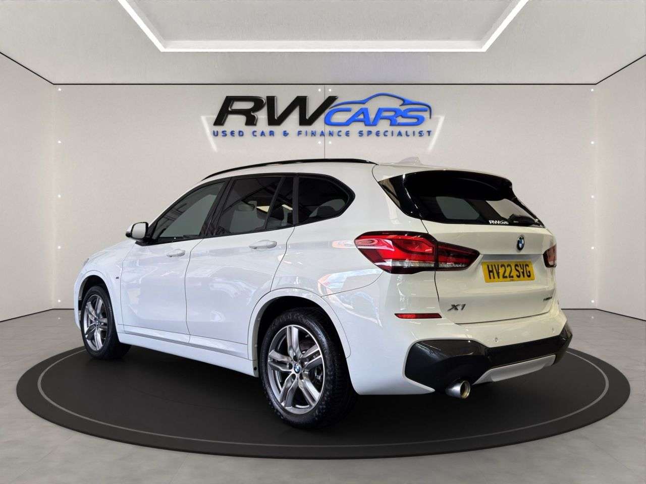 A 2022 BMW X1 1.5 18i M Sport SUV 5dr Petrol DCT sDrive Euro 6 (s/s) (136 ps) A 2022 BMW X1 1.5 18i M Sport SUV 5dr Petrol DCT sDrive Euro 6 (s/s) (136 ps)