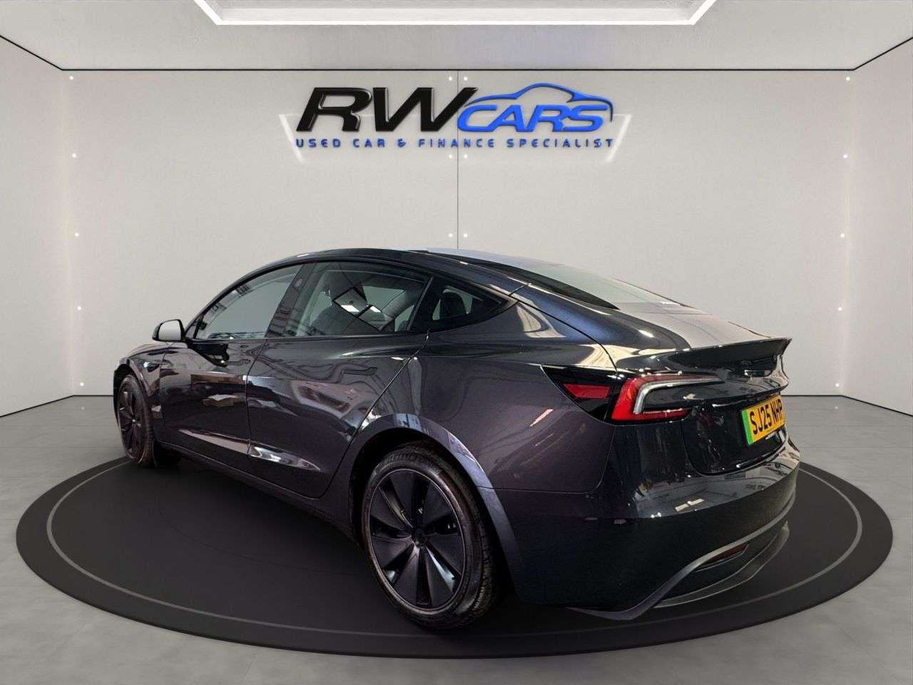 A 2025 TESLA MODEL 3 Saloon 4dr Electric Auto RWD (208 ps) A 2025 TESLA MODEL 3 Saloon 4dr Electric Auto RWD (208 ps)