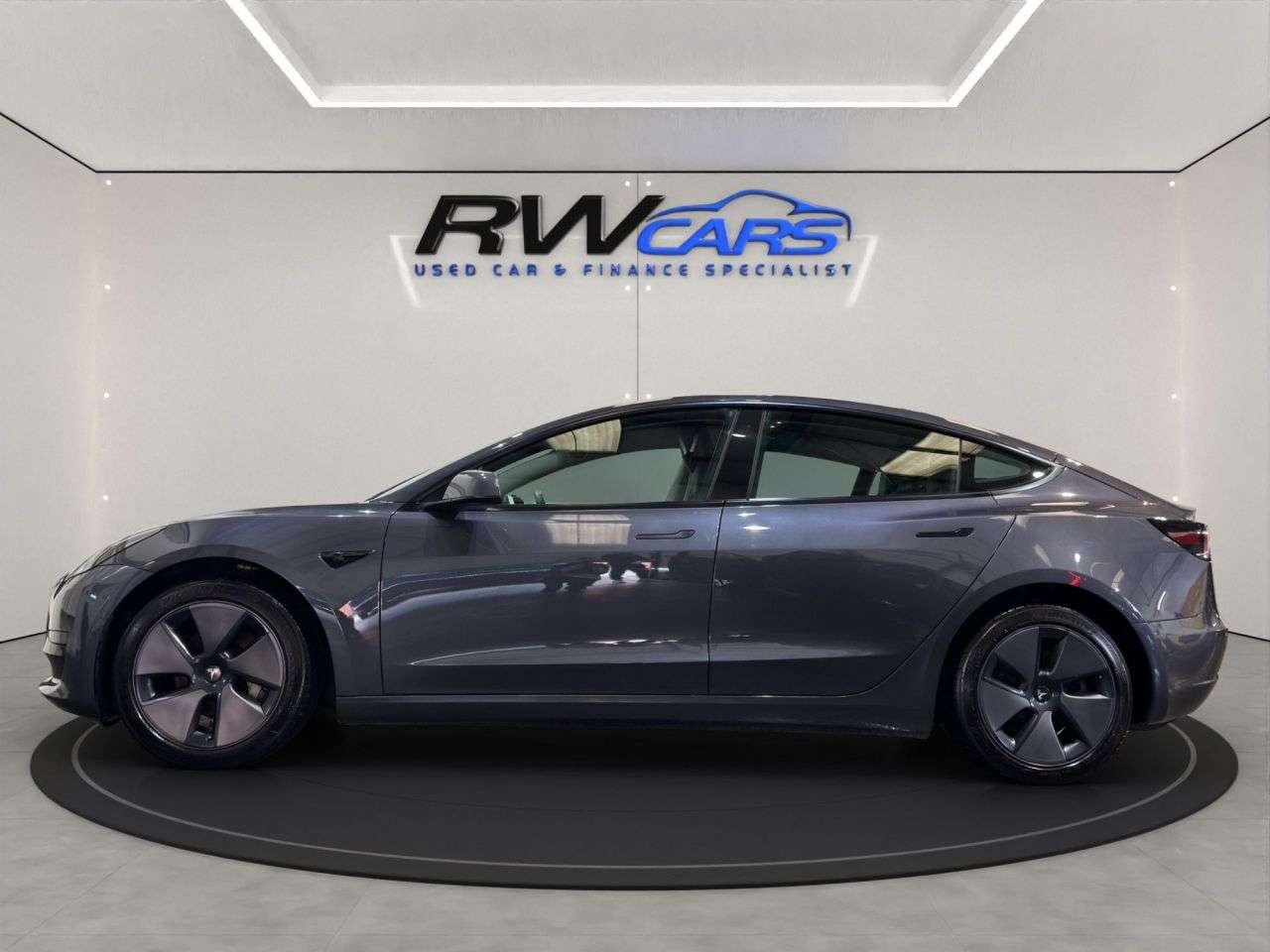 A 2022 TESLA MODEL 3 Standard Range Plus Saloon 4dr Electric Auto RWD (241 bhp) A 2022 TESLA MODEL 3 Standard Range Plus Saloon 4dr Electric Auto RWD (241 bhp)