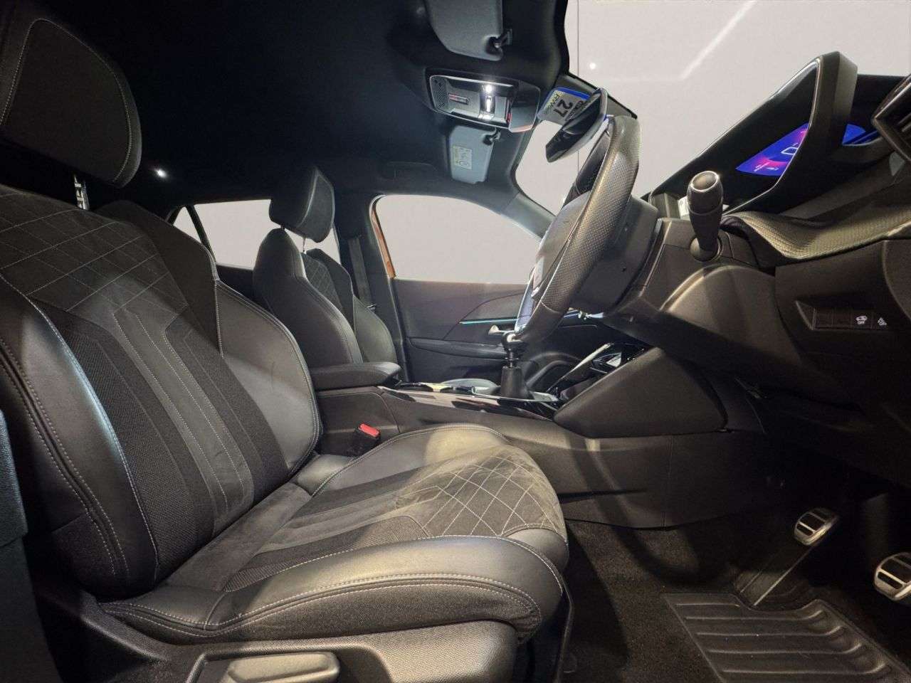 2021 PEUGEOT 2008 2021 PEUGEOT 2008