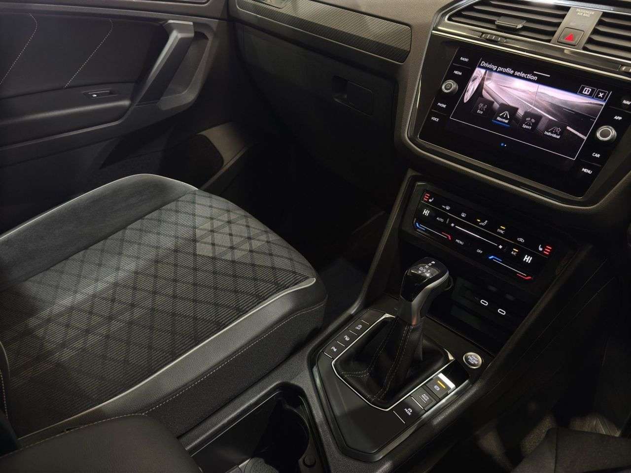 2023 VOLKSWAGEN TIGUAN 2023 VOLKSWAGEN TIGUAN