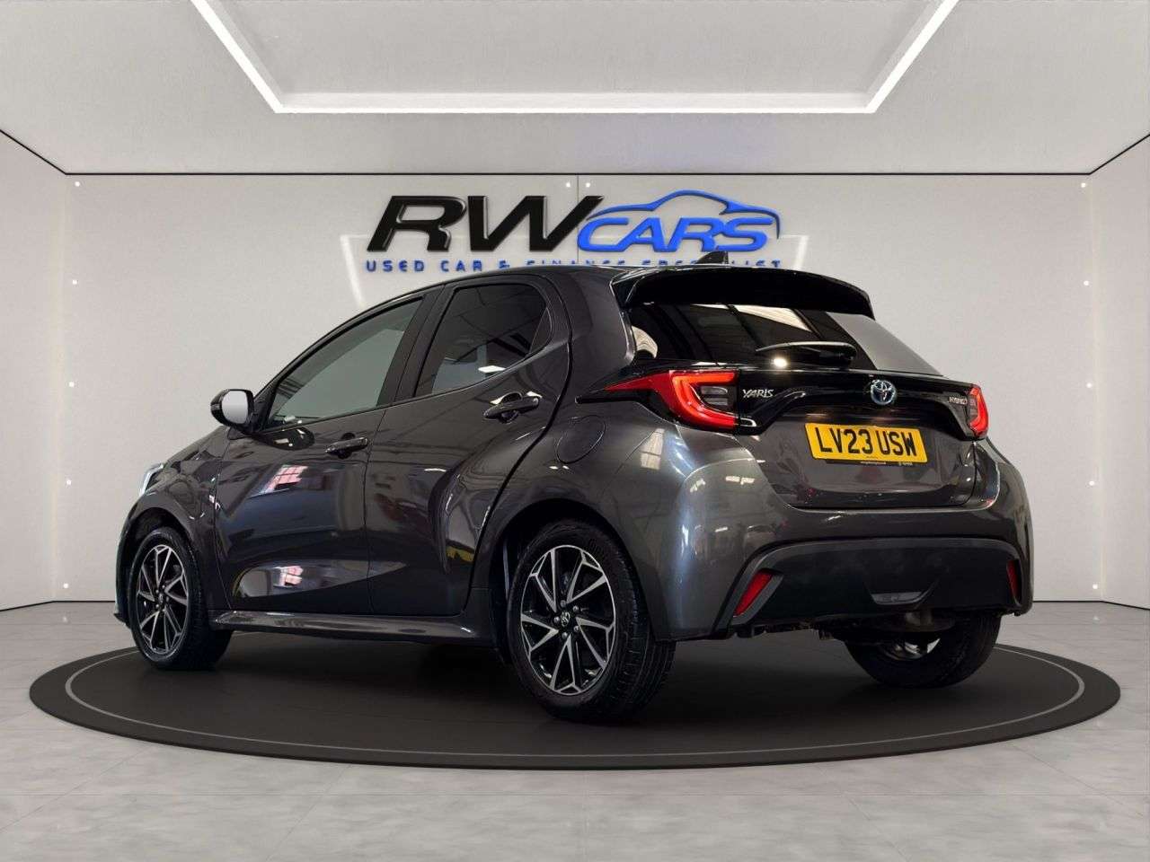 A 2023 TOYOTA YARIS 1.5 VVT-h Design Hatchback 5dr Petrol Hybrid E-CVT Euro 6 (s/s) (116 ps) A 2023 TOYOTA YARIS 1.5 VVT-h Design Hatchback 5dr Petrol Hybrid E-CVT Euro 6 (s/s) (116 ps)