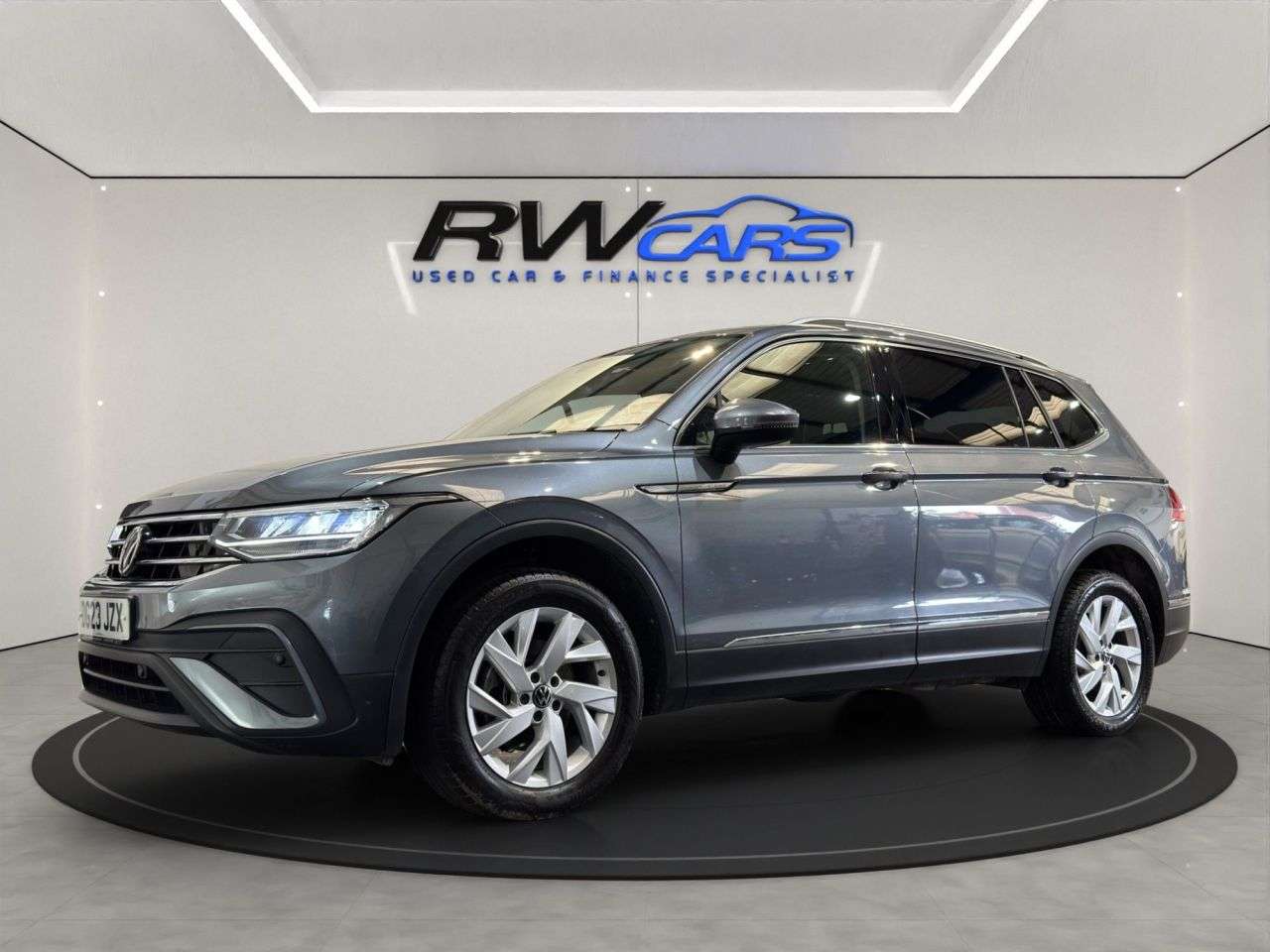 A 2023 VOLKSWAGEN TIGUAN ALLSPACE 1.5 TSI Life SUV 5dr Petrol DSG Euro 6 (s/s) (150 ps) A 2023 VOLKSWAGEN TIGUAN ALLSPACE 1.5 TSI Life SUV 5dr Petrol DSG Euro 6 (s/s) (150 ps)