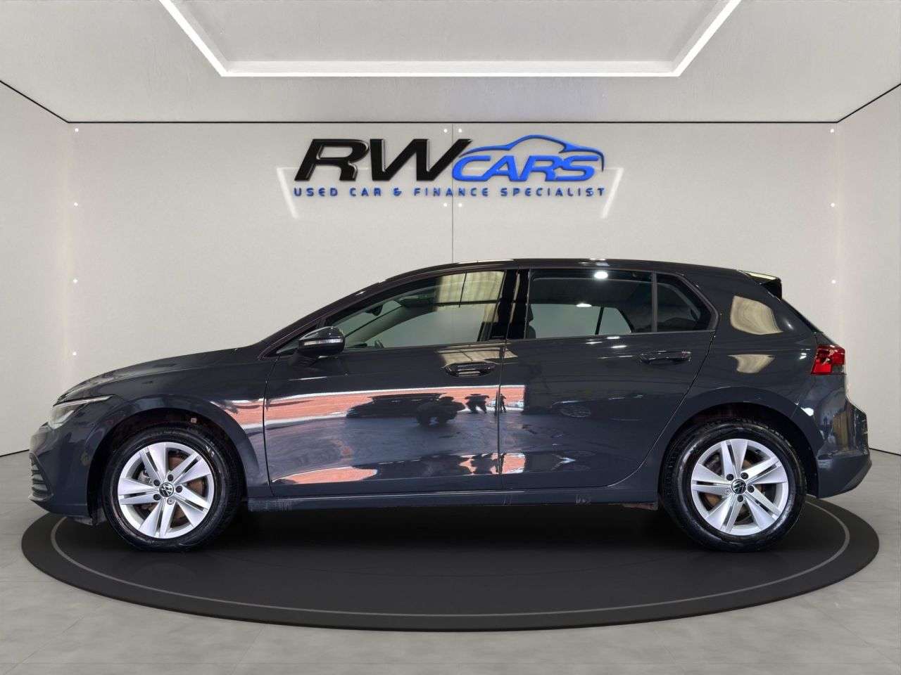 A 2024 VOLKSWAGEN GOLF 1.5 TSI Life Hatchback 5dr Petrol Manual Euro 6 (s/s) (130 ps) A 2024 VOLKSWAGEN GOLF 1.5 TSI Life Hatchback 5dr Petrol Manual Euro 6 (s/s) (130 ps)