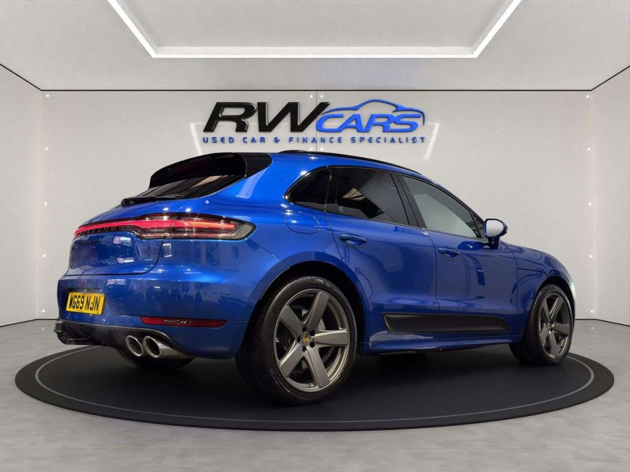 2019 PORSCHE MACAN 2019 PORSCHE MACAN