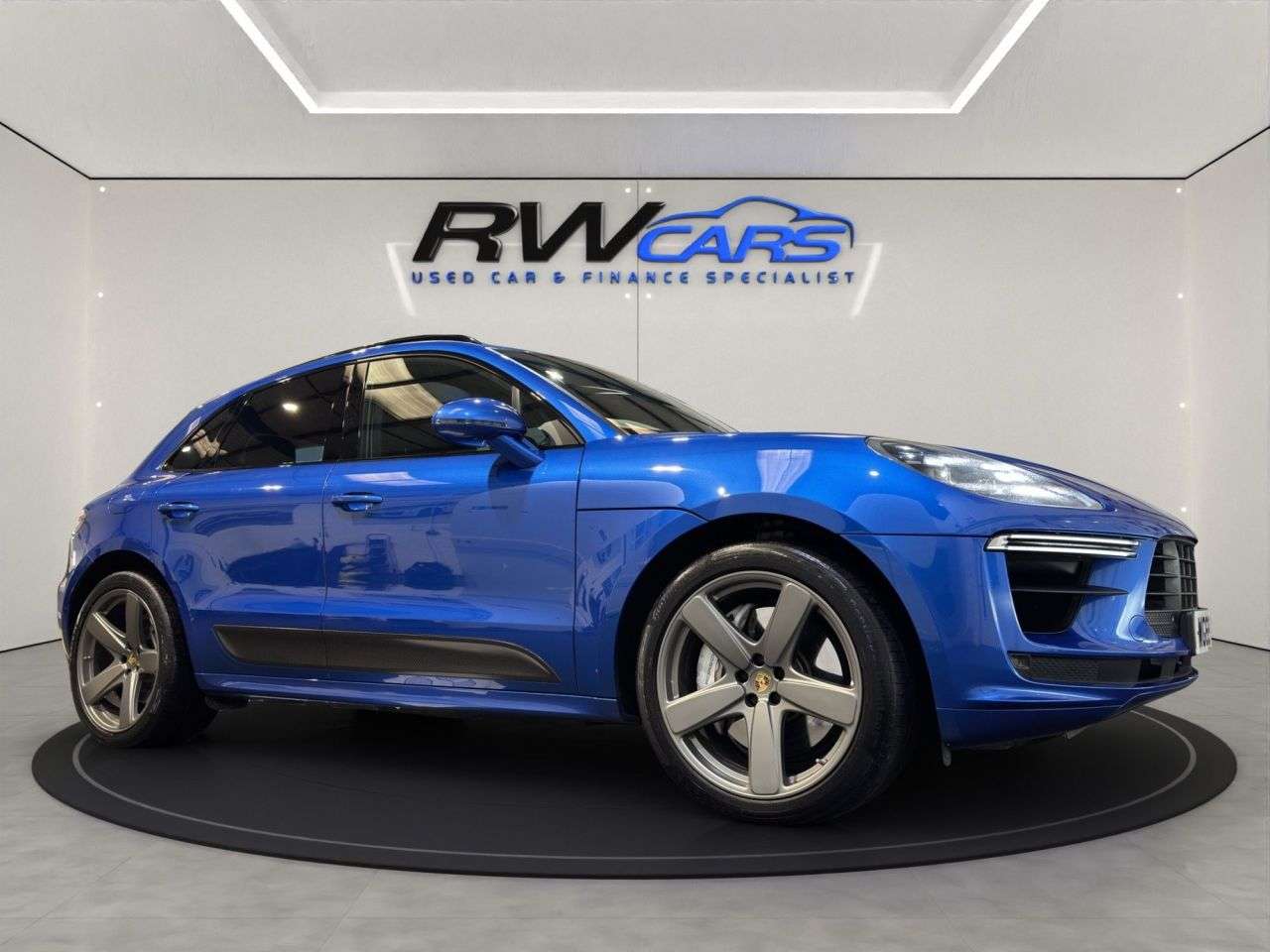 2019 PORSCHE MACAN 2019 PORSCHE MACAN