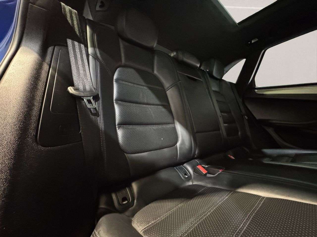 2019 PORSCHE MACAN 2019 PORSCHE MACAN
