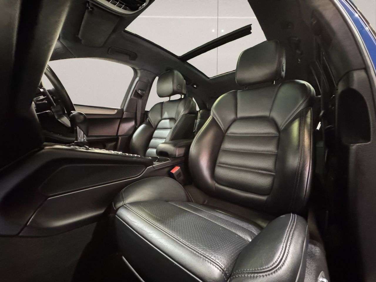 2019 PORSCHE MACAN 2019 PORSCHE MACAN