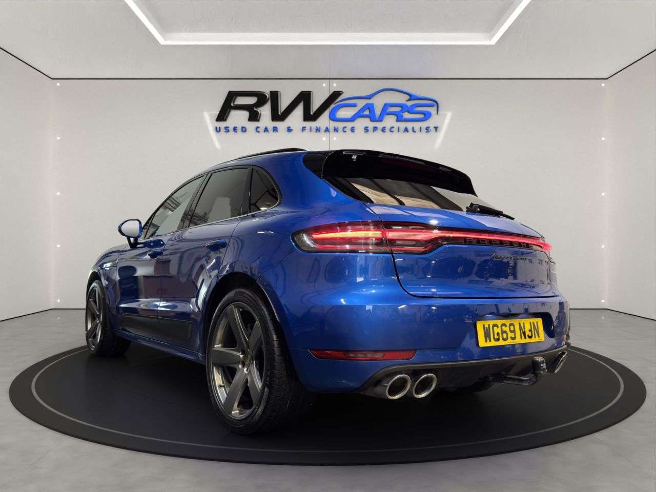 A 2019 PORSCHE MACAN 2.9T V6 Turbo SUV 5dr Petrol PDK 4WD Euro 6 (s/s) (440 ps) A 2019 PORSCHE MACAN 2.9T V6 Turbo SUV 5dr Petrol PDK 4WD Euro 6 (s/s) (440 ps)