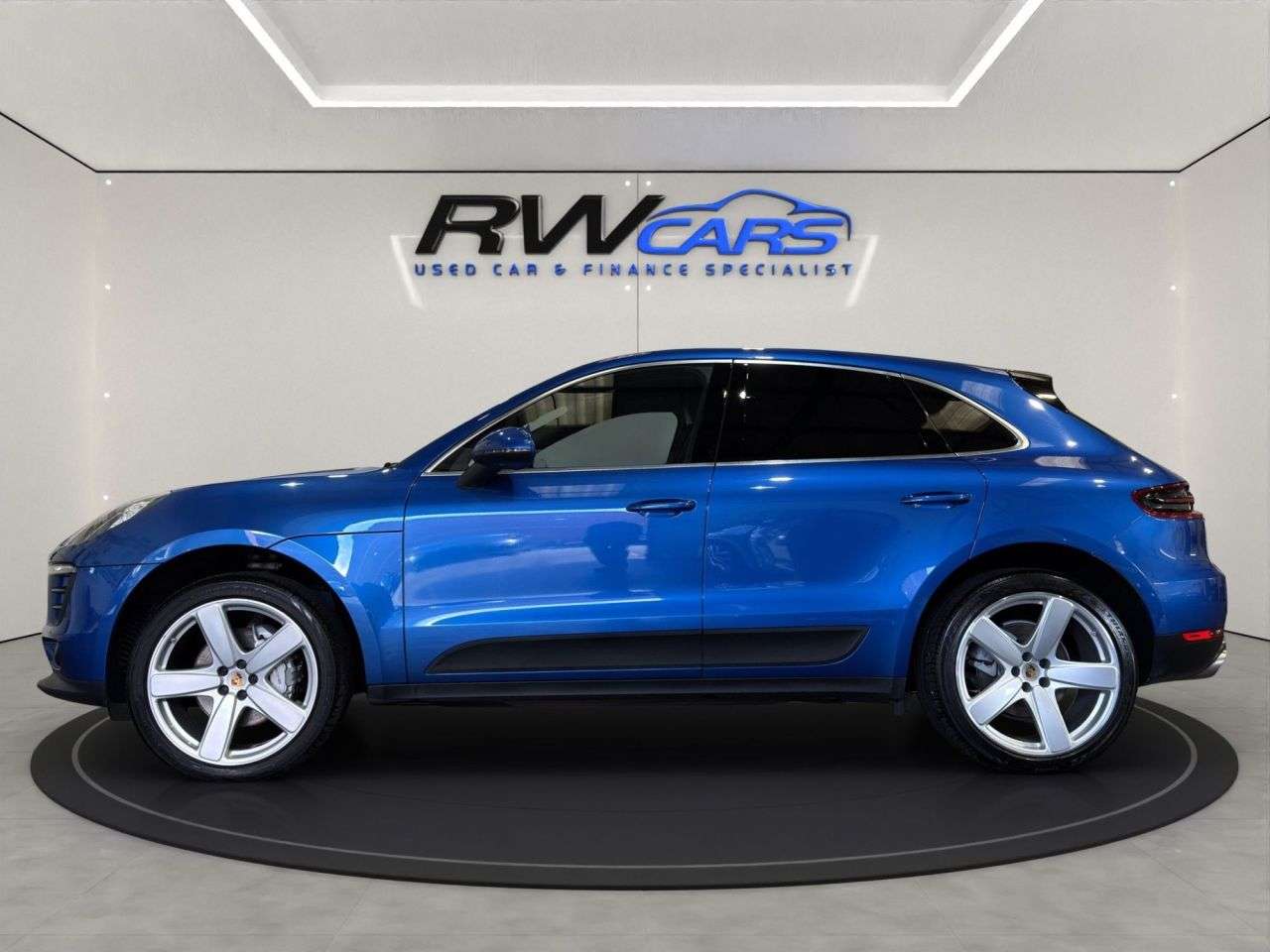 A 2015 PORSCHE MACAN 3.0 V6 S SUV 5dr Petrol PDK 4WD Euro 6 (s/s) (340 ps) A 2015 PORSCHE MACAN 3.0 V6 S SUV 5dr Petrol PDK 4WD Euro 6 (s/s) (340 ps)