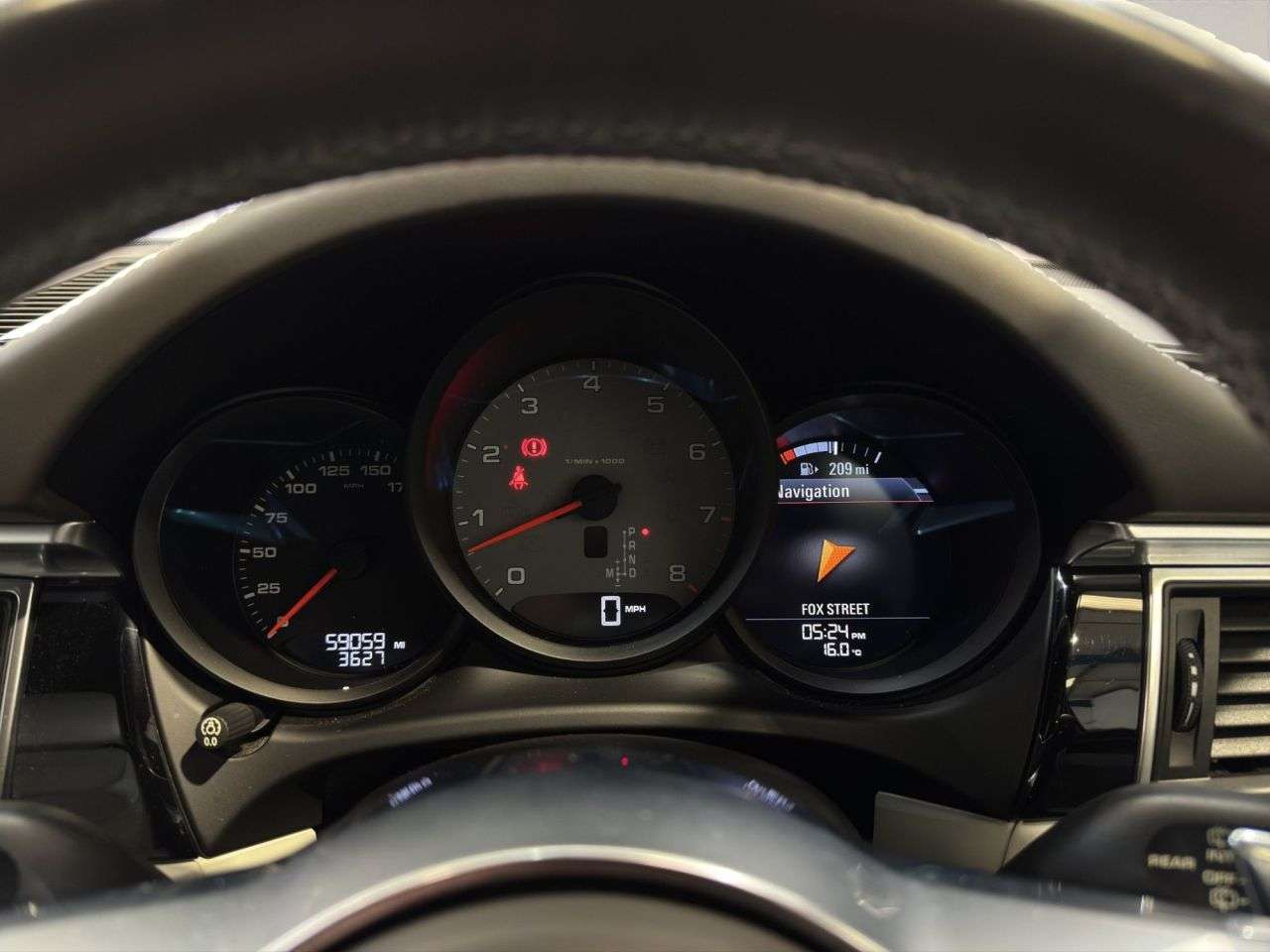 2015 PORSCHE MACAN 2015 PORSCHE MACAN