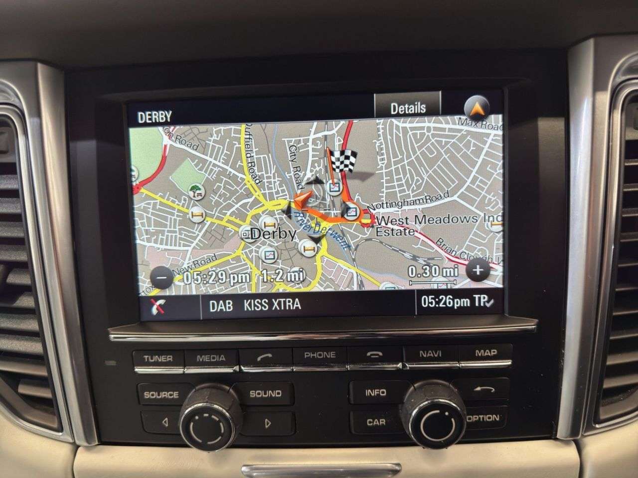 2015 PORSCHE MACAN 2015 PORSCHE MACAN