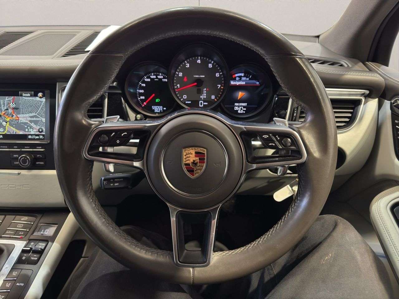 2015 PORSCHE MACAN 2015 PORSCHE MACAN