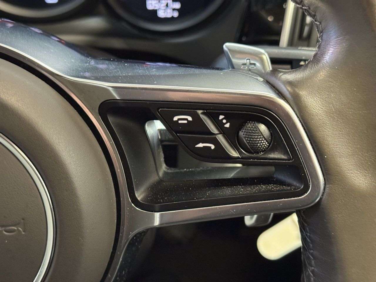 2015 PORSCHE MACAN 2015 PORSCHE MACAN