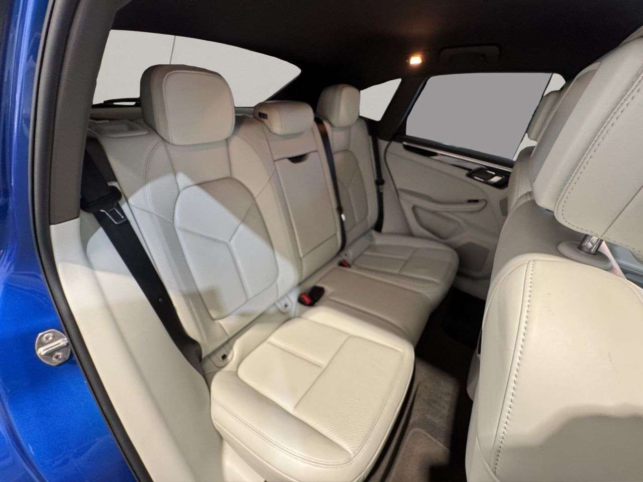 2015 PORSCHE MACAN 2015 PORSCHE MACAN