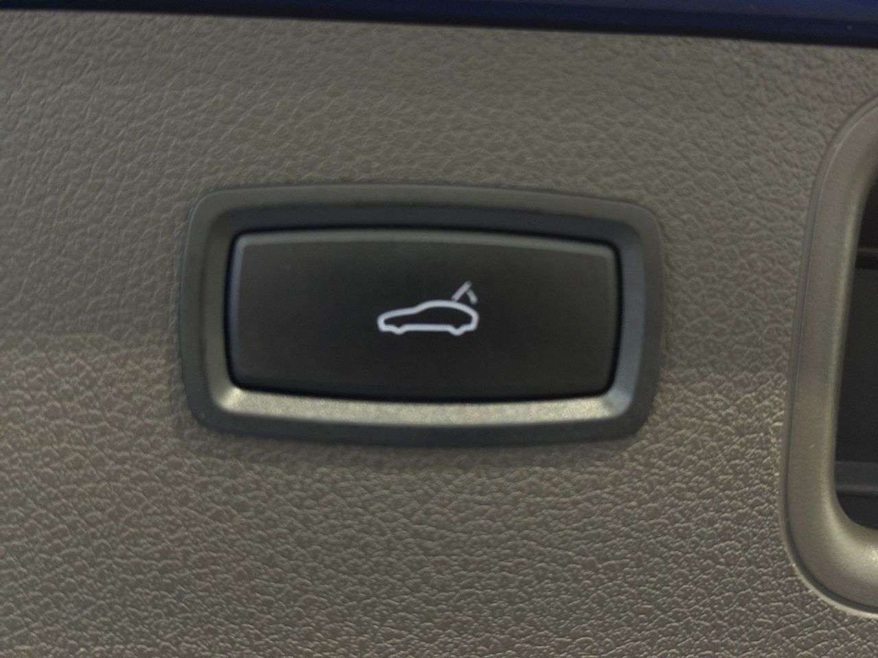 2015 PORSCHE MACAN 2015 PORSCHE MACAN