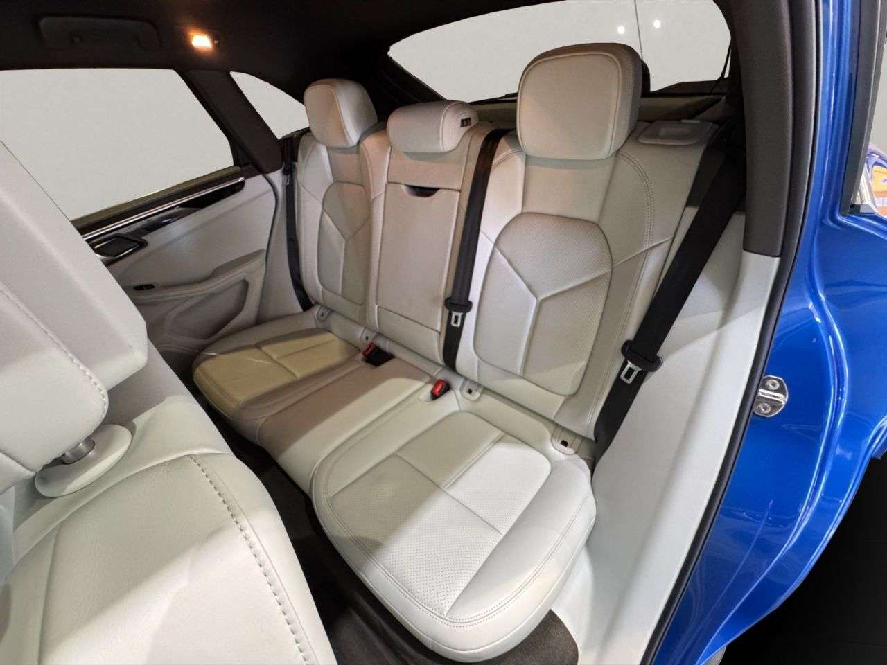 2015 PORSCHE MACAN 2015 PORSCHE MACAN