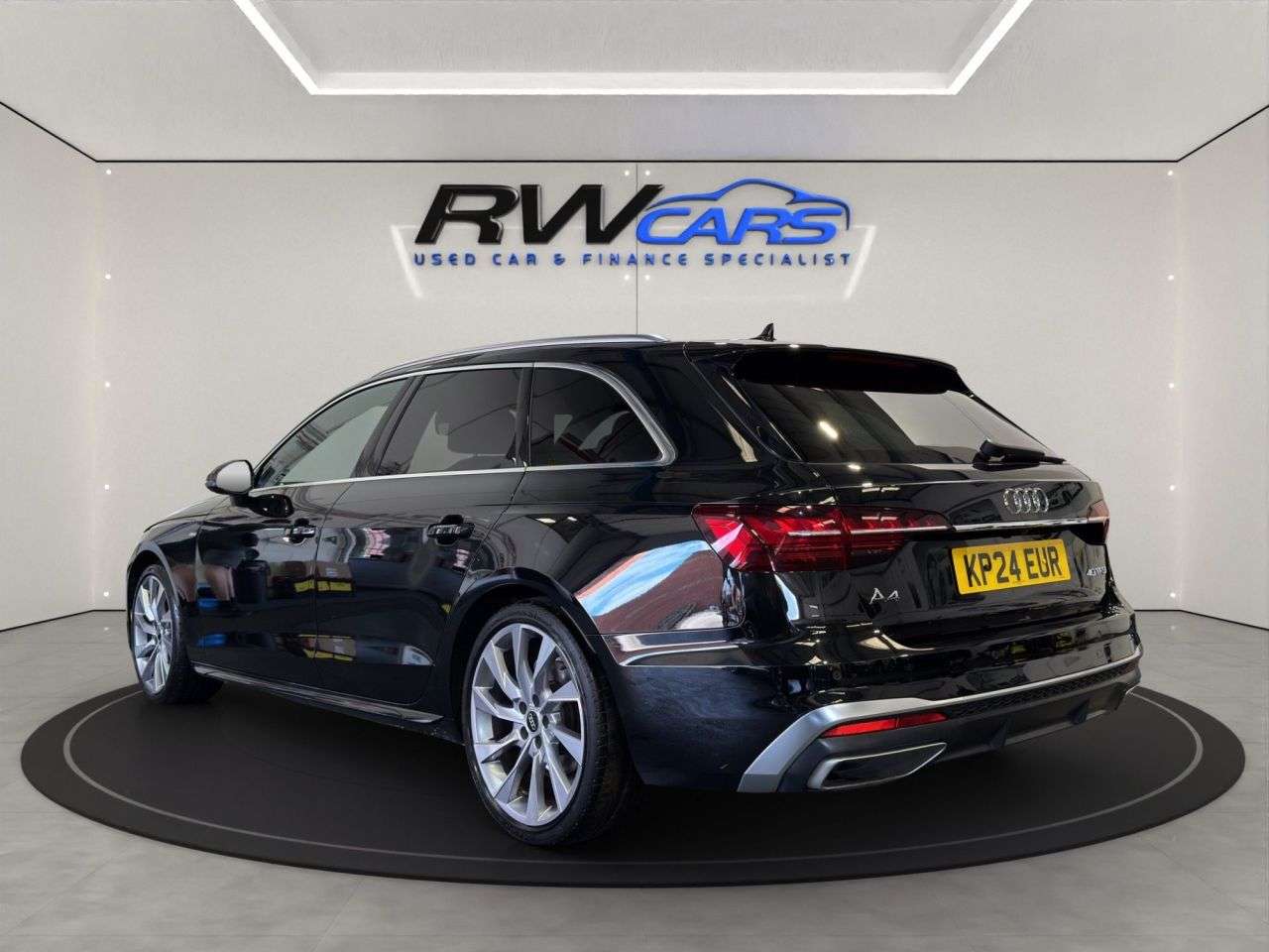 A 2024 AUDI A4 AVANT 2.0 TFSI 40 S line Estate 5dr Petrol S Tronic Euro 6 (s/s) (204 ps) A 2024 AUDI A4 AVANT 2.0 TFSI 40 S line Estate 5dr Petrol S Tronic Euro 6 (s/s) (204 ps)