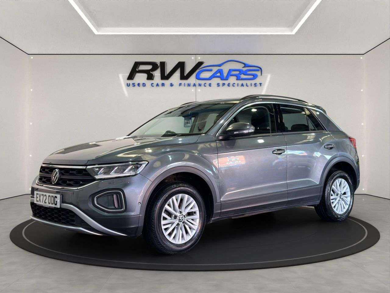 A 2022 VOLKSWAGEN T-ROC 1.5 TSI Life SUV 5dr Petrol DSG Euro 6 (s/s) (150 ps) A 2022 VOLKSWAGEN T-ROC 1.5 TSI Life SUV 5dr Petrol DSG Euro 6 (s/s) (150 ps)