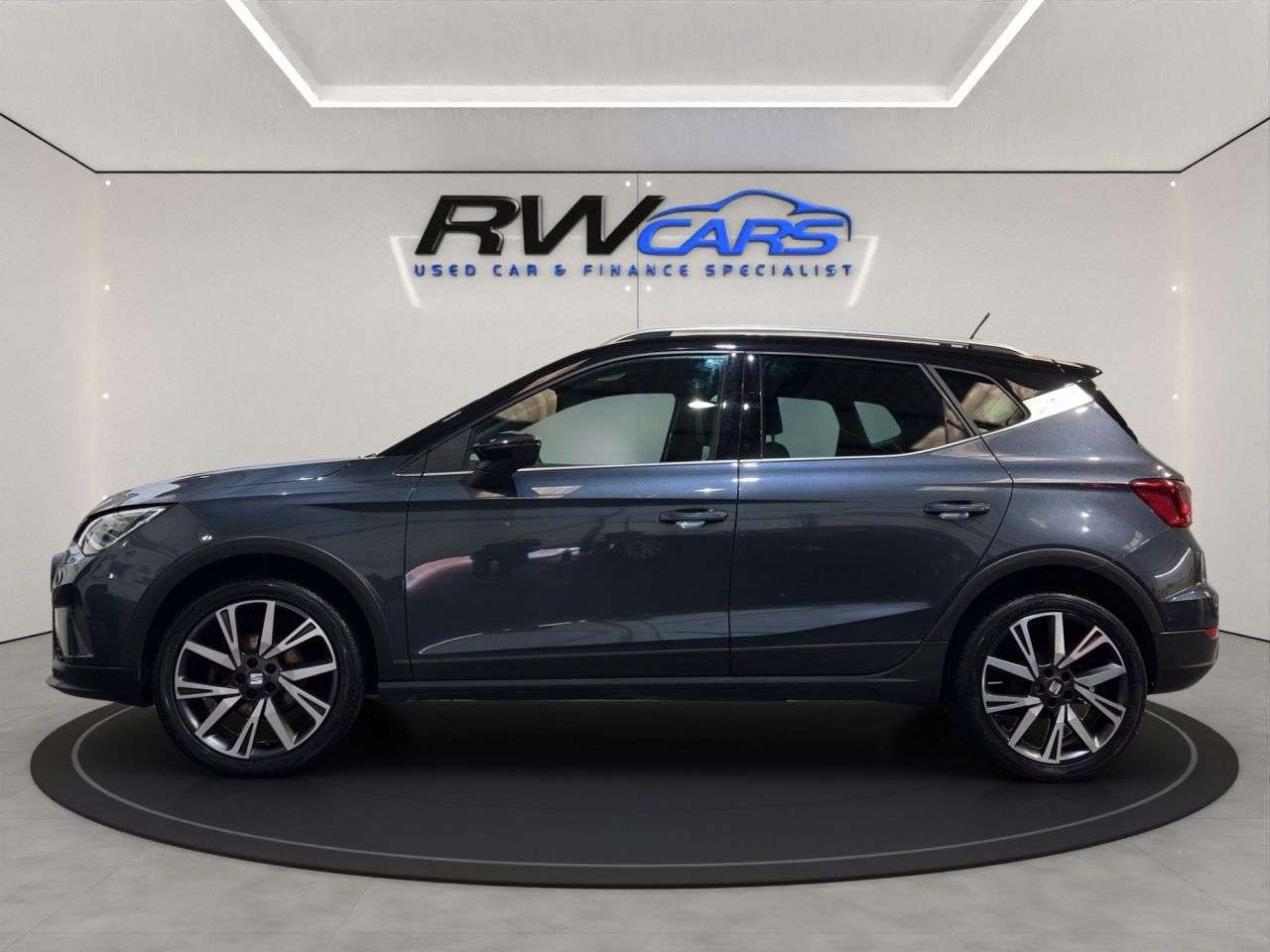 A 2022 SEAT ARONA 1.0 TSI FR Edition SUV 5dr Petrol Manual Euro 6 (s/s) (110 ps) A 2022 SEAT ARONA 1.0 TSI FR Edition SUV 5dr Petrol Manual Euro 6 (s/s) (110 ps)