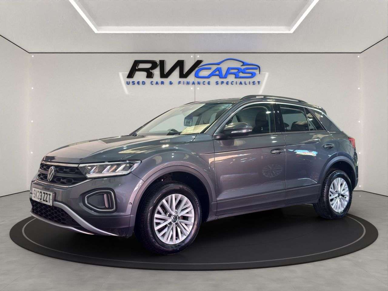 A 2023 VOLKSWAGEN T-ROC 1.5 TSI Life SUV 5dr Petrol Manual Euro 6 (s/s) (150 ps) A 2023 VOLKSWAGEN T-ROC 1.5 TSI Life SUV 5dr Petrol Manual Euro 6 (s/s) (150 ps)
