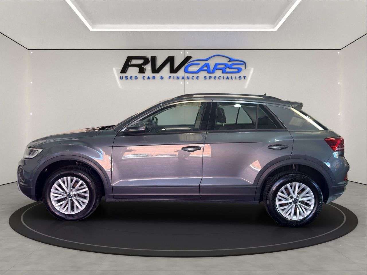 A 2023 VOLKSWAGEN T-ROC 1.5 TSI Life SUV 5dr Petrol Manual Euro 6 (s/s) (150 ps) A 2023 VOLKSWAGEN T-ROC 1.5 TSI Life SUV 5dr Petrol Manual Euro 6 (s/s) (150 ps)