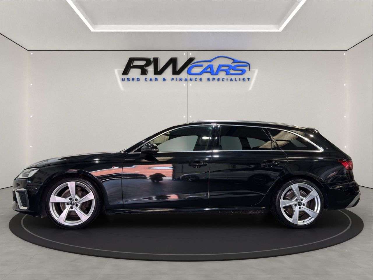 A 2022 AUDI A4 AVANT 2.0 TFSI 35 S line Estate 5dr Petrol S Tronic Euro 6 (s/s) (150 ps) A 2022 AUDI A4 AVANT 2.0 TFSI 35 S line Estate 5dr Petrol S Tronic Euro 6 (s/s) (150 ps)