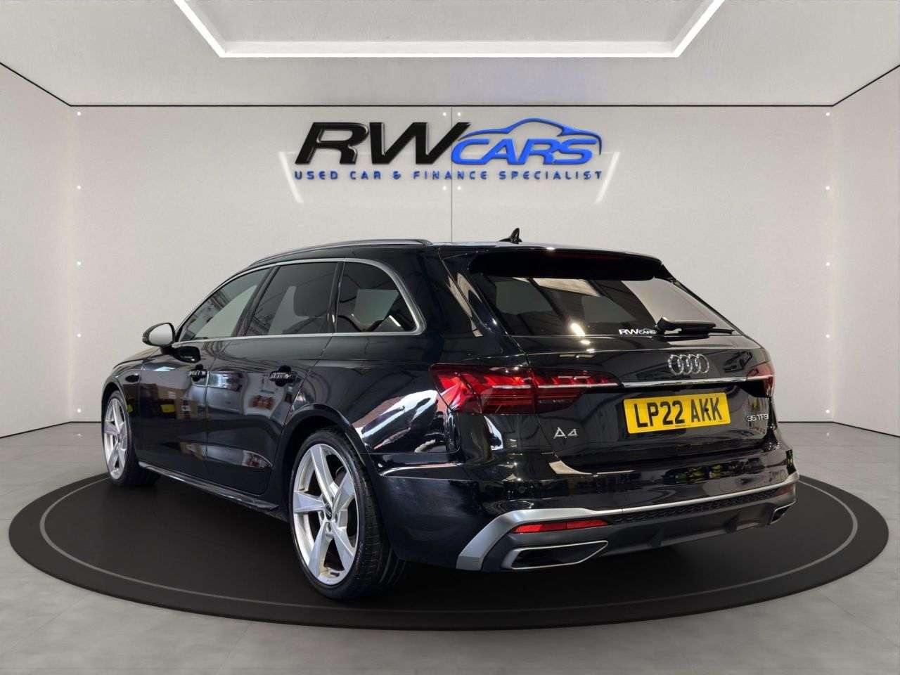 A 2022 AUDI A4 AVANT 2.0 TFSI 35 S line Estate 5dr Petrol S Tronic Euro 6 (s/s) (150 ps) A 2022 AUDI A4 AVANT 2.0 TFSI 35 S line Estate 5dr Petrol S Tronic Euro 6 (s/s) (150 ps)