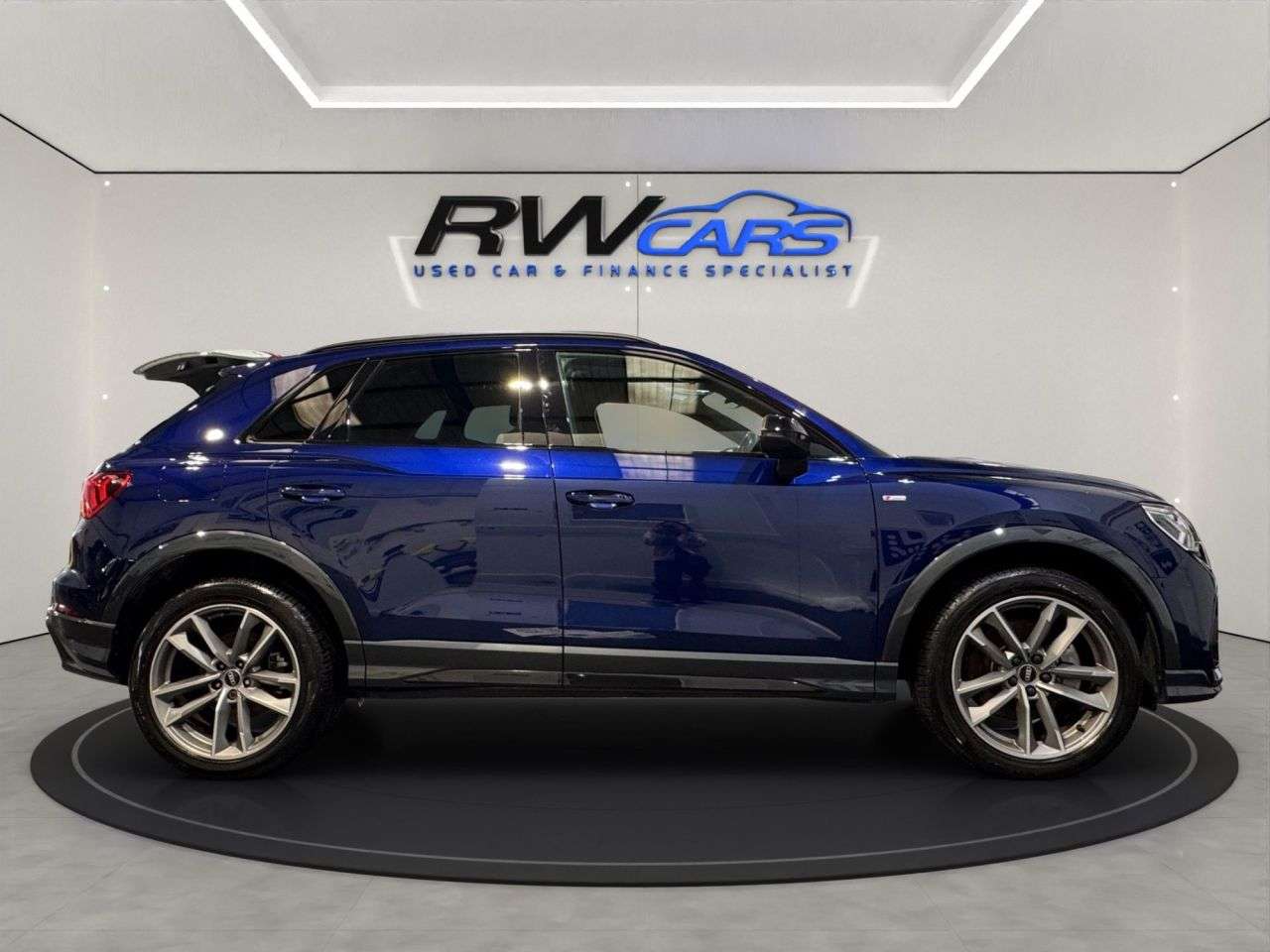 2021 AUDI Q3 2021 AUDI Q3