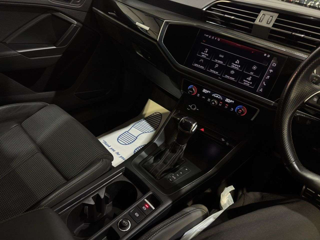 2021 AUDI Q3 2021 AUDI Q3