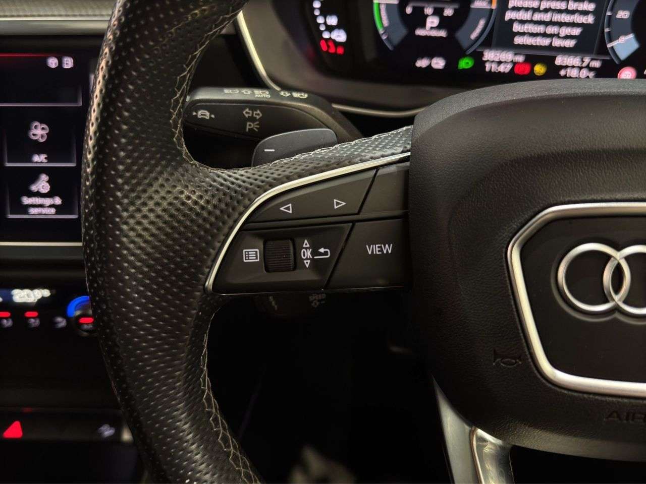 2021 AUDI Q3 2021 AUDI Q3