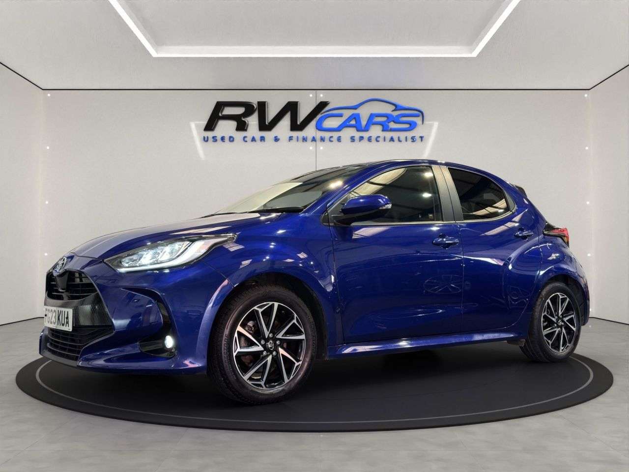 A 2023 TOYOTA YARIS 1.5 VVT-h Design Hatchback 5dr Petrol Hybrid E-CVT Euro 6 (s/s) (116 ps) A 2023 TOYOTA YARIS 1.5 VVT-h Design Hatchback 5dr Petrol Hybrid E-CVT Euro 6 (s/s) (116 ps)
