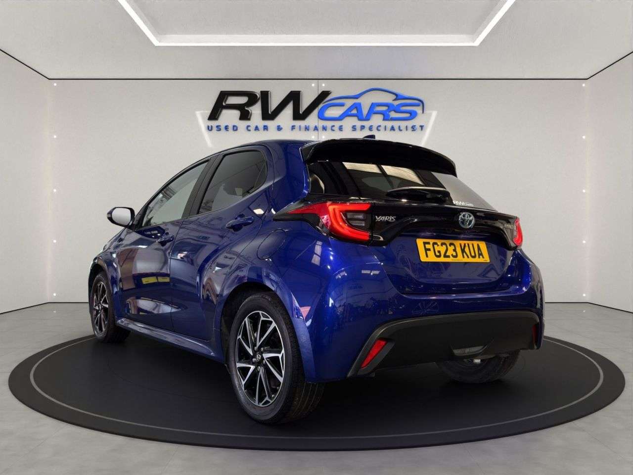 A 2023 TOYOTA YARIS 1.5 VVT-h Design Hatchback 5dr Petrol Hybrid E-CVT Euro 6 (s/s) (116 ps) A 2023 TOYOTA YARIS 1.5 VVT-h Design Hatchback 5dr Petrol Hybrid E-CVT Euro 6 (s/s) (116 ps)