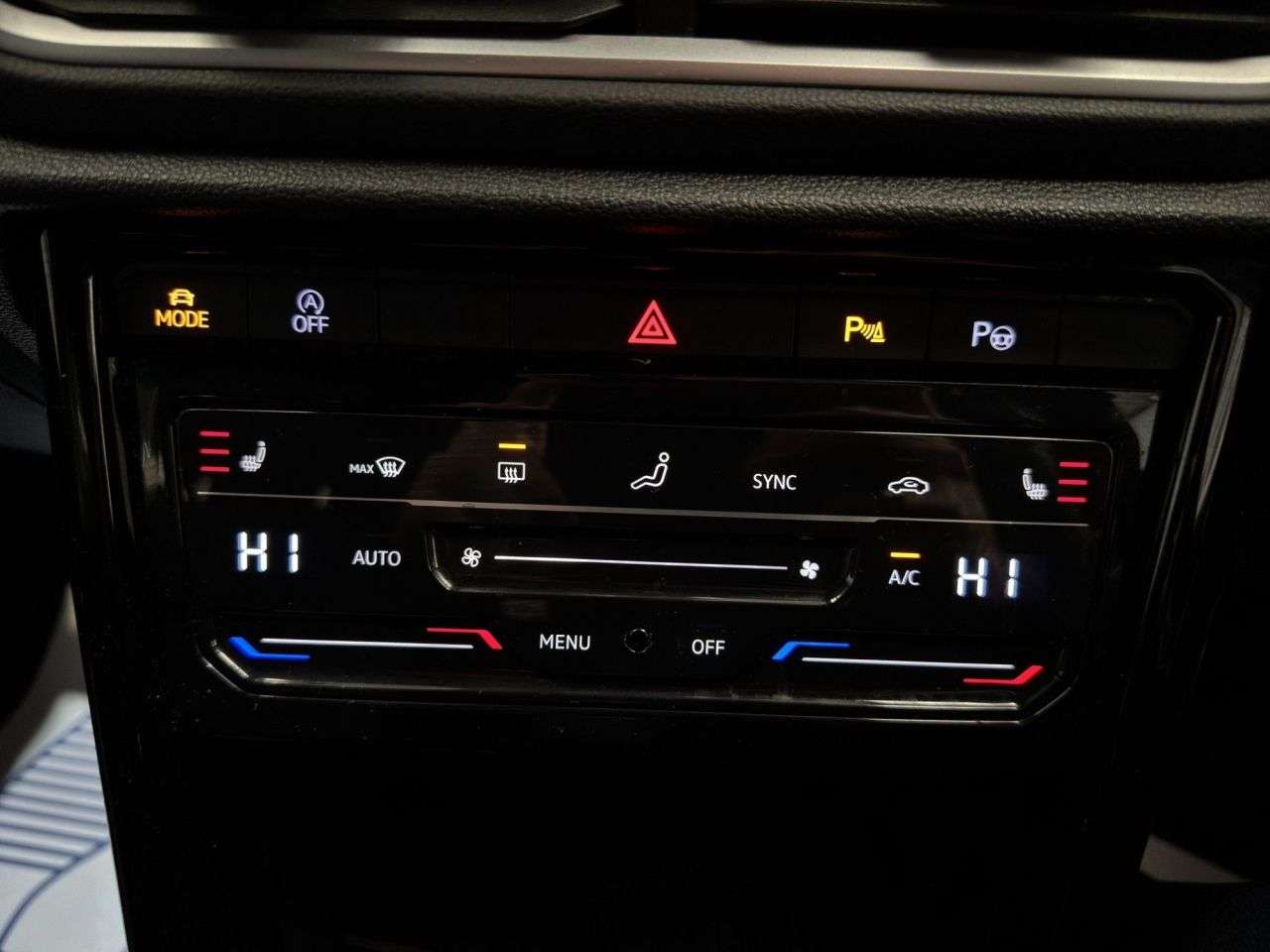 2024 VOLKSWAGEN T-ROC 2024 VOLKSWAGEN T-ROC