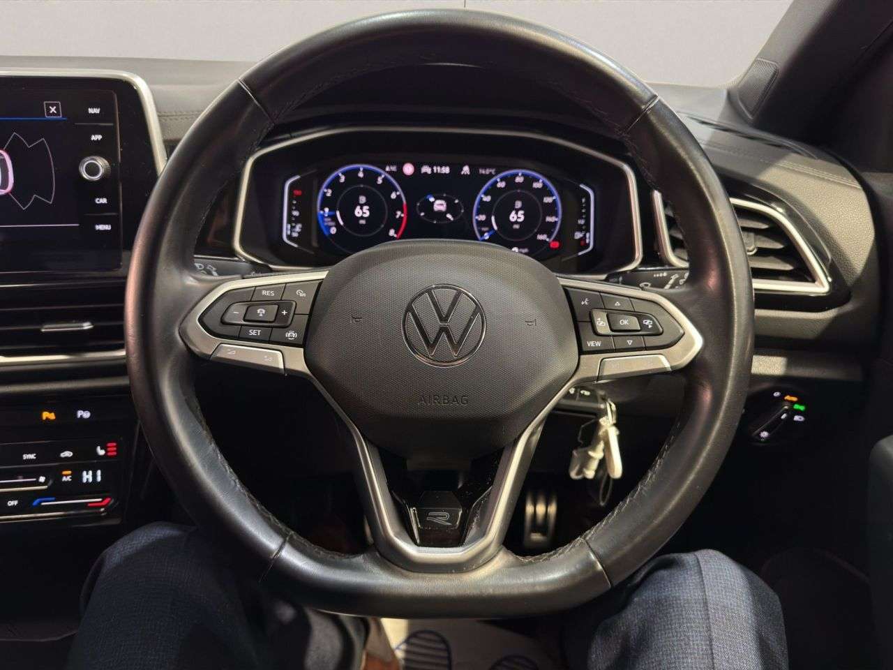 2024 VOLKSWAGEN T-ROC 2024 VOLKSWAGEN T-ROC