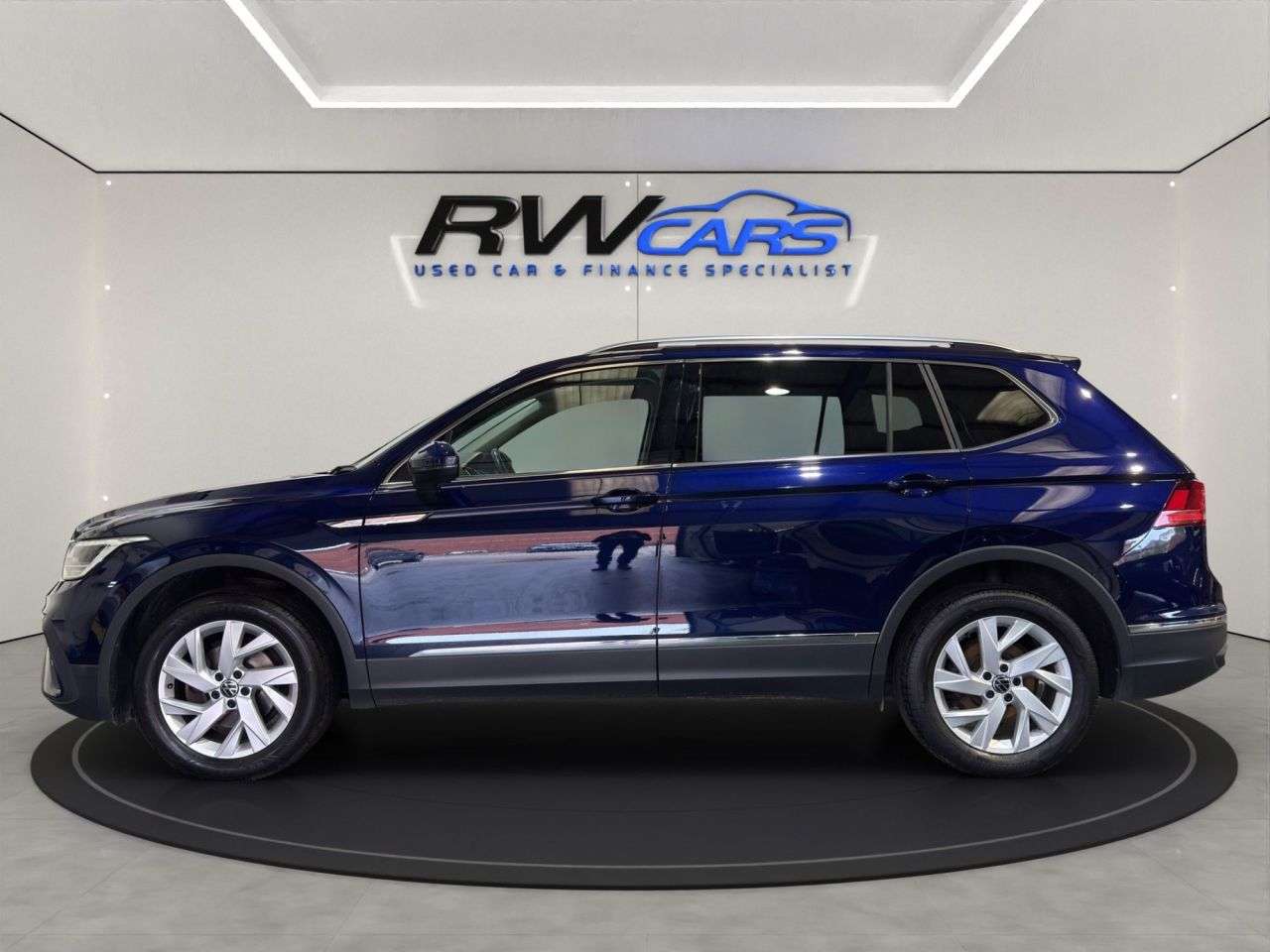 A 2022 VOLKSWAGEN TIGUAN ALLSPACE 1.5 TSI Life SUV 5dr Petrol Manual Euro 6 (s/s) (150 ps) A 2022 VOLKSWAGEN TIGUAN ALLSPACE 1.5 TSI Life SUV 5dr Petrol Manual Euro 6 (s/s) (150 ps)